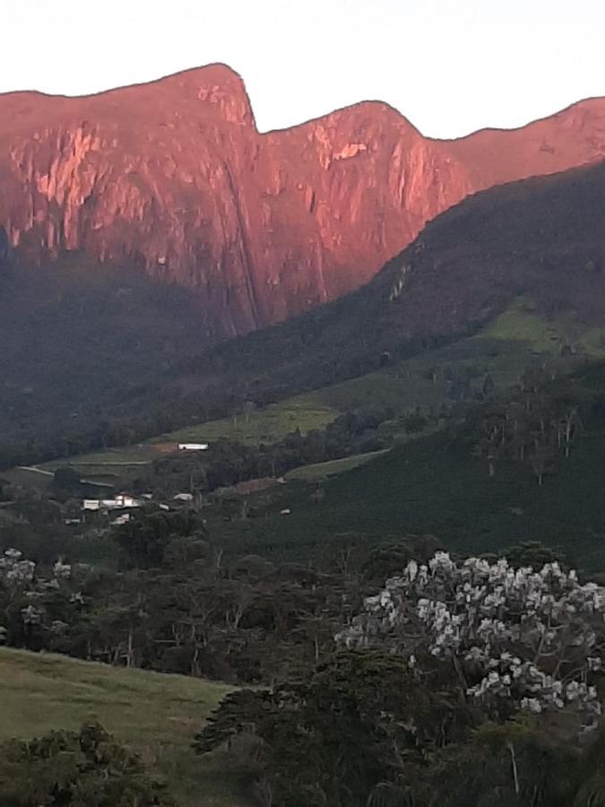 Pousada Encanto Das Montanhas Hotel Caparaó Velho Екстериор снимка